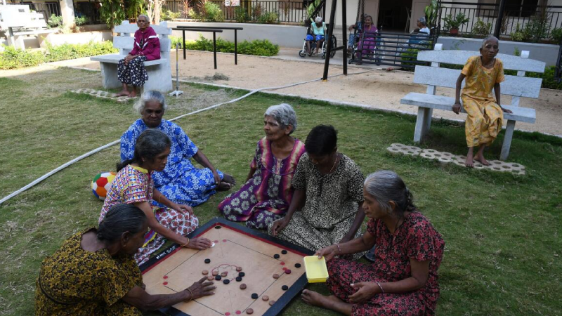 वृद्धाश्रम अनुदान योजना